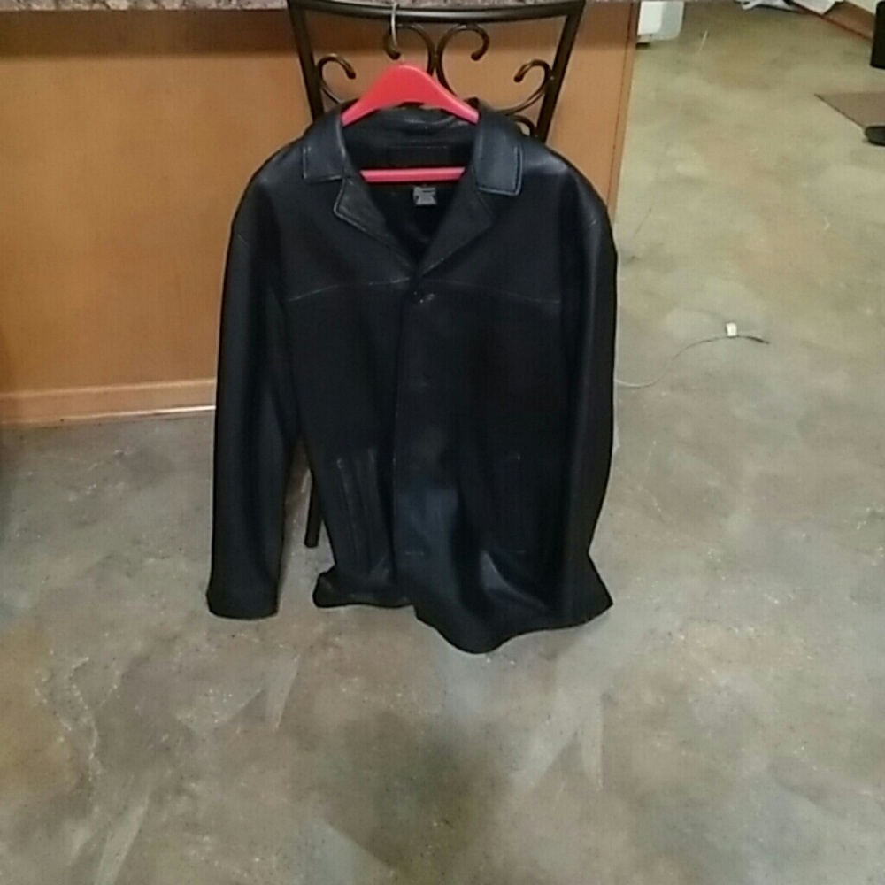 Mens Black leather jackett