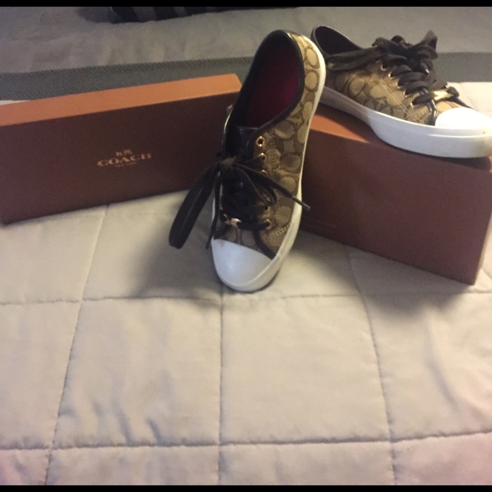Coach tennis shoes