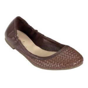 Beautiful Cole Haan Brown Woven Leather Flats S7.5