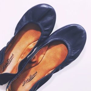 Lucky Brand Ballet Flats (Navy) Leather