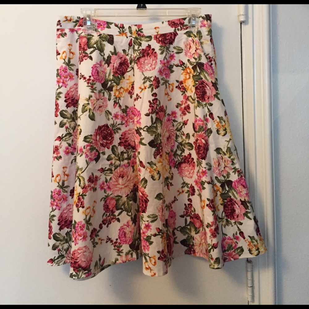 ModCloth floral high-waisted skirt