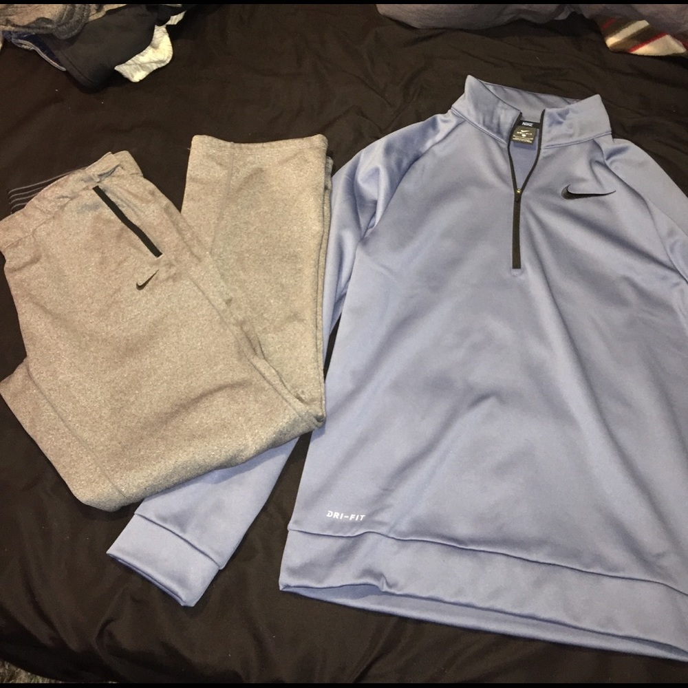 Bundle. Nike 1/4 quarter zip & sweatpants.