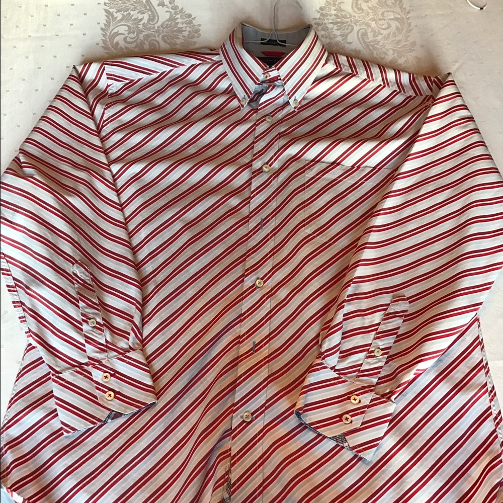 Men's Tommy Hilfiger button down long sleeve shirt