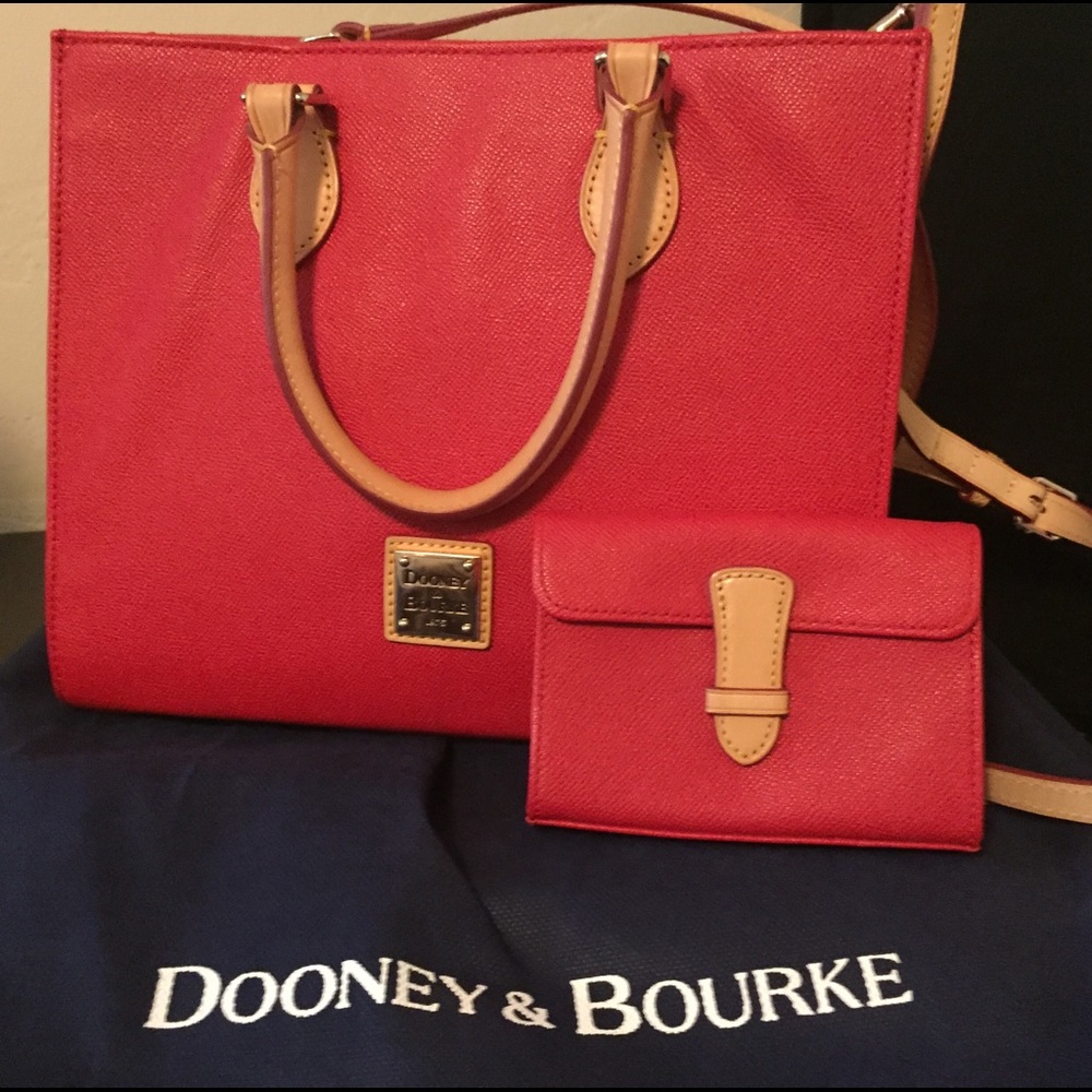 D&B bag Free Wallet!!