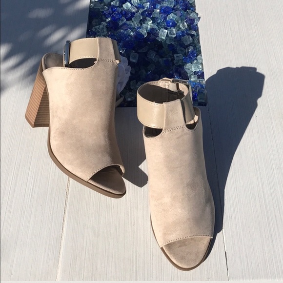 NIB Perfect Cream Peep Toe Slingback Mule Bootie - Picture 2 of 6