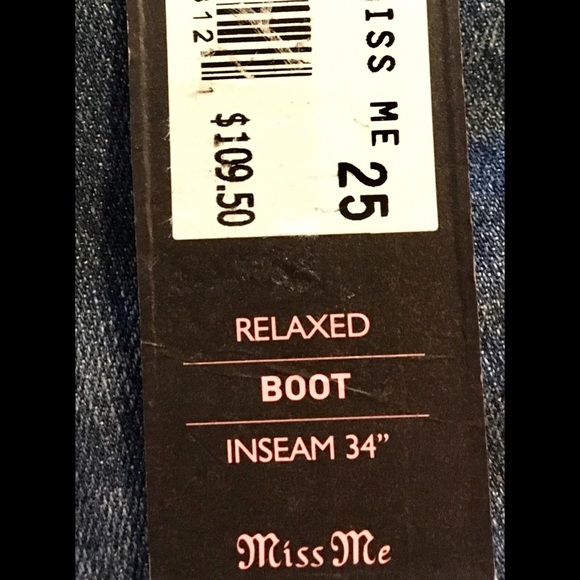 Women's Size 25 Miss Me Relaxed Boot-Cut Jeans - Picture 4 of 4