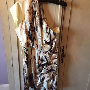 ⬇️Jessica Simpson One Arm Dress 👗