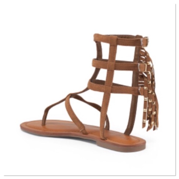 🌺HP🌺 Flat Thong Gladiator Sandals With Fringe - Picture 2 of 2