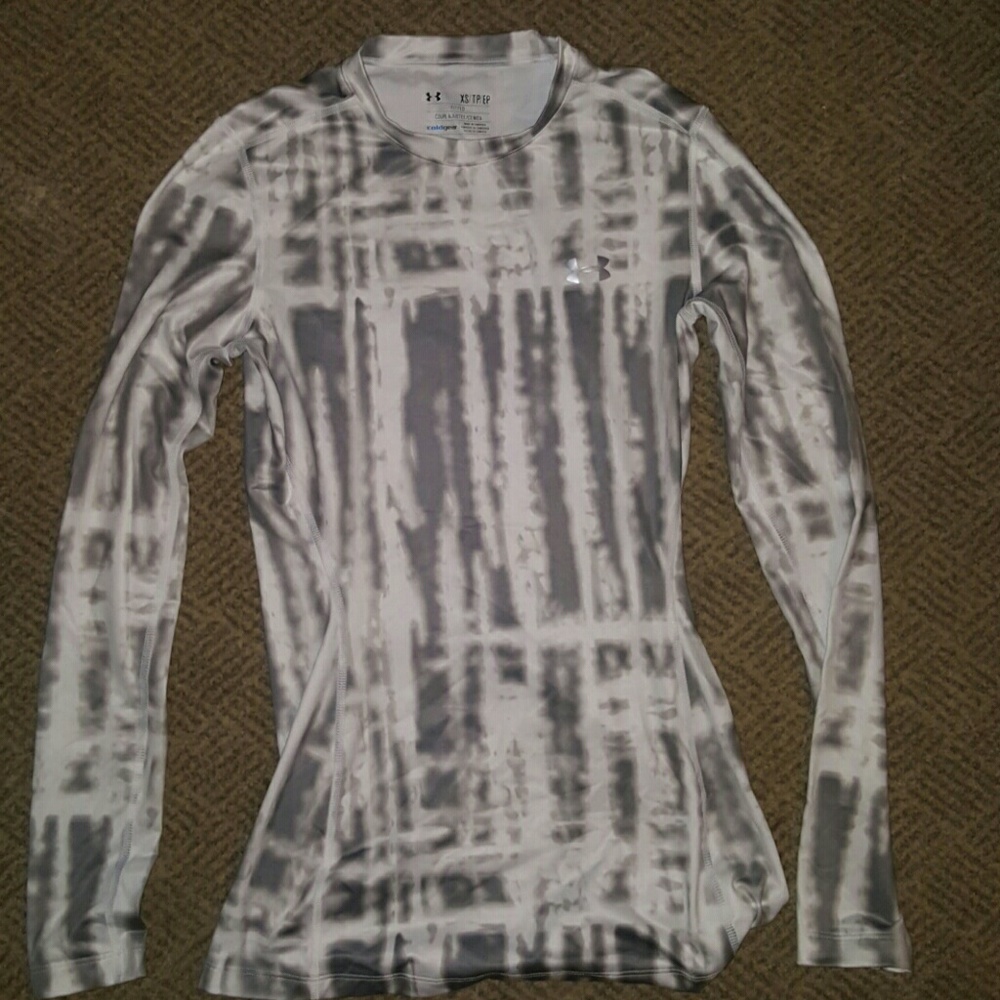 Under amour longsleeve