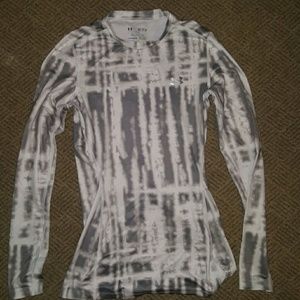 Under amour longsleeve