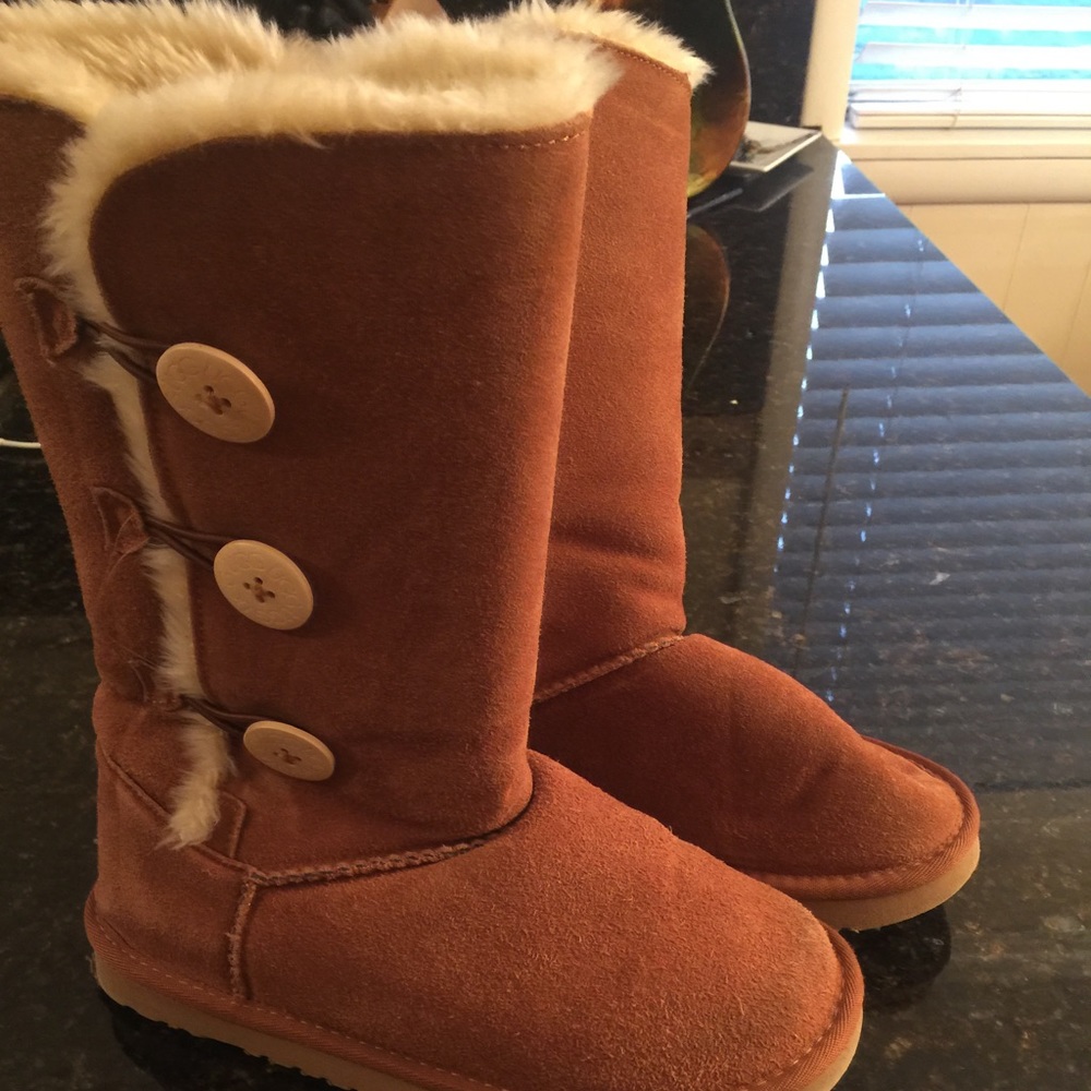 Ugg button boots size 8