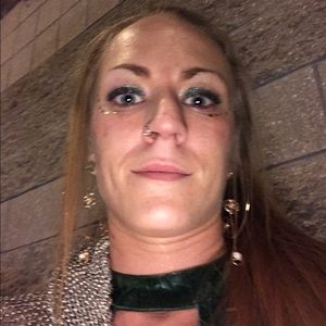 Meet your Posher, Jade