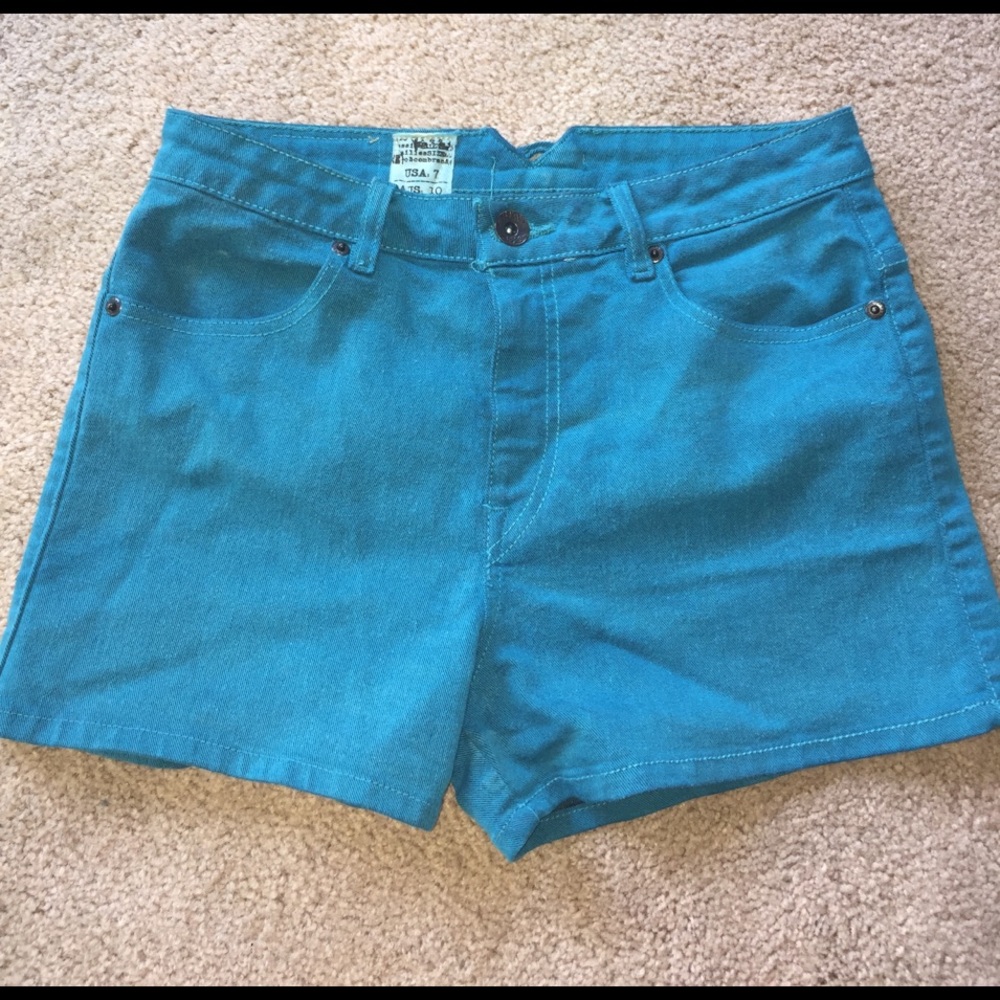 NWOT Volcom shorts - Picture 1 of 2