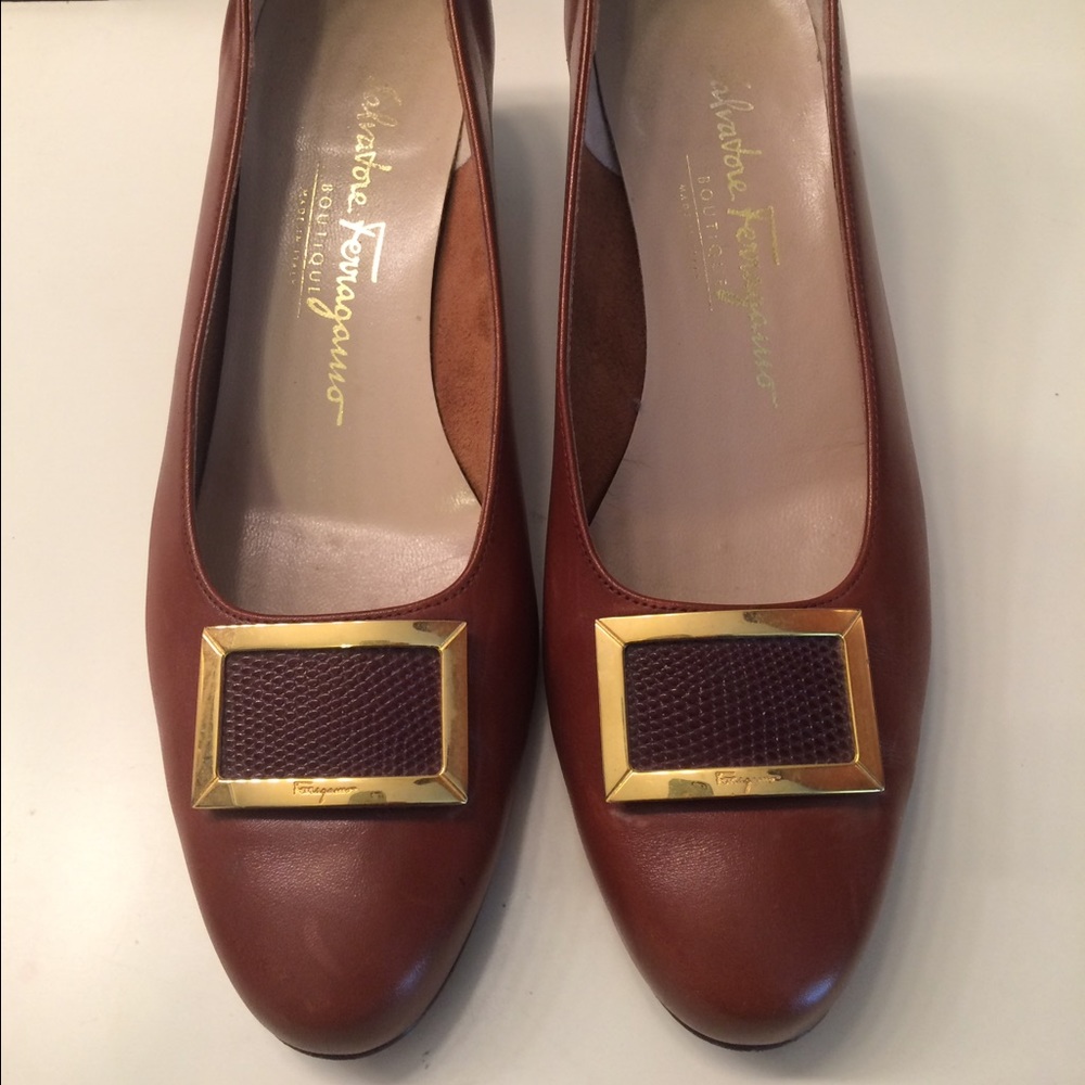 Women's Salvatore Ferragamo Brown Leather Shoes