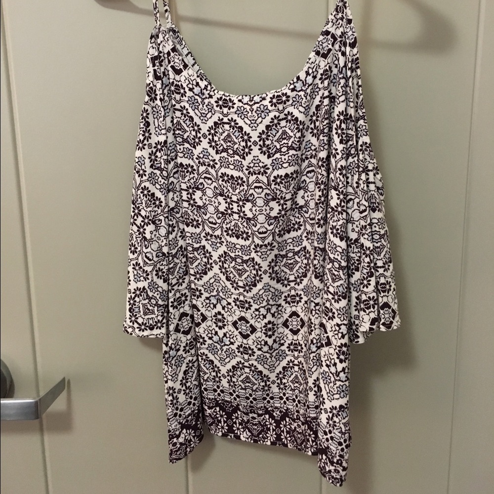 Pacsun open shoulder top