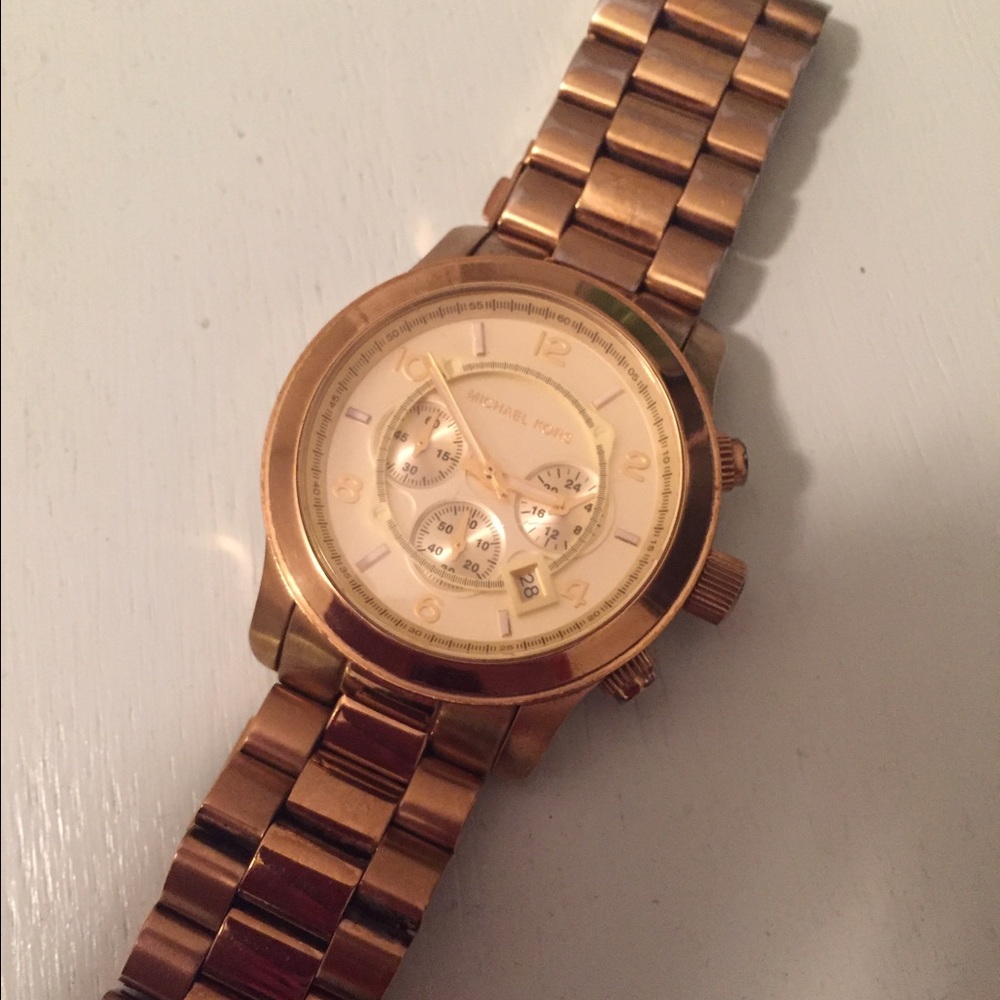 🎉🎉 MAKE AN OFFER 💛 MICHAEL KORS