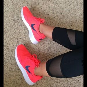 ⚡New & Authentic Nike Kaishi size 6.5 (23.5cm)