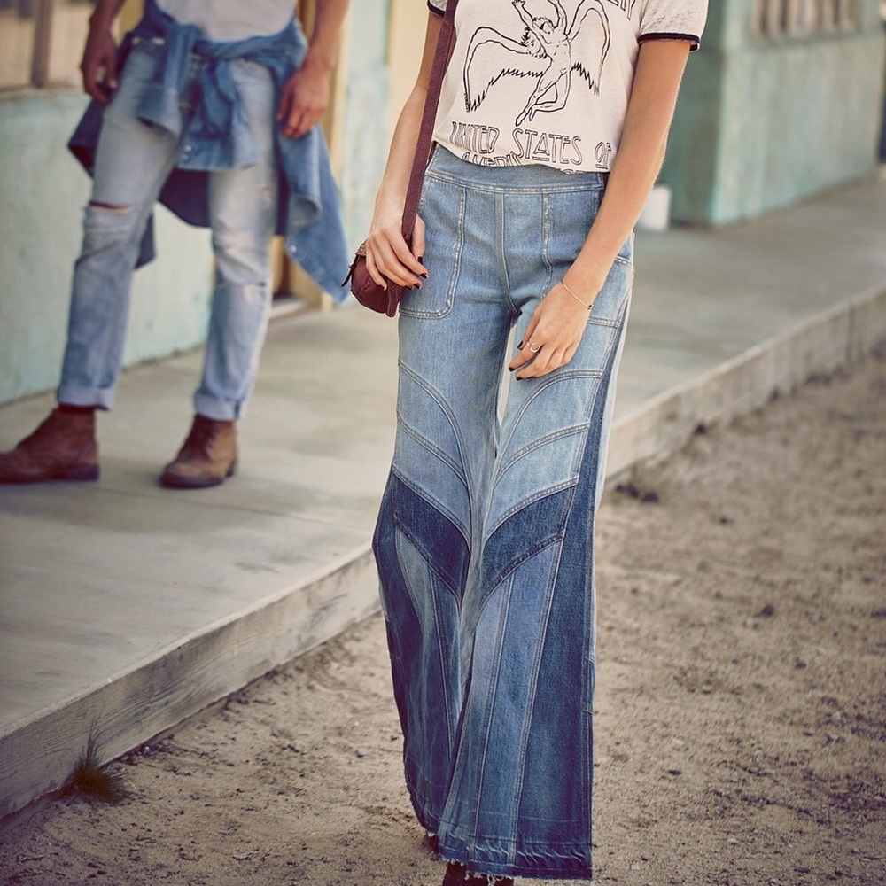 👌Free People Tidal Wave Extreme Flare Jeans