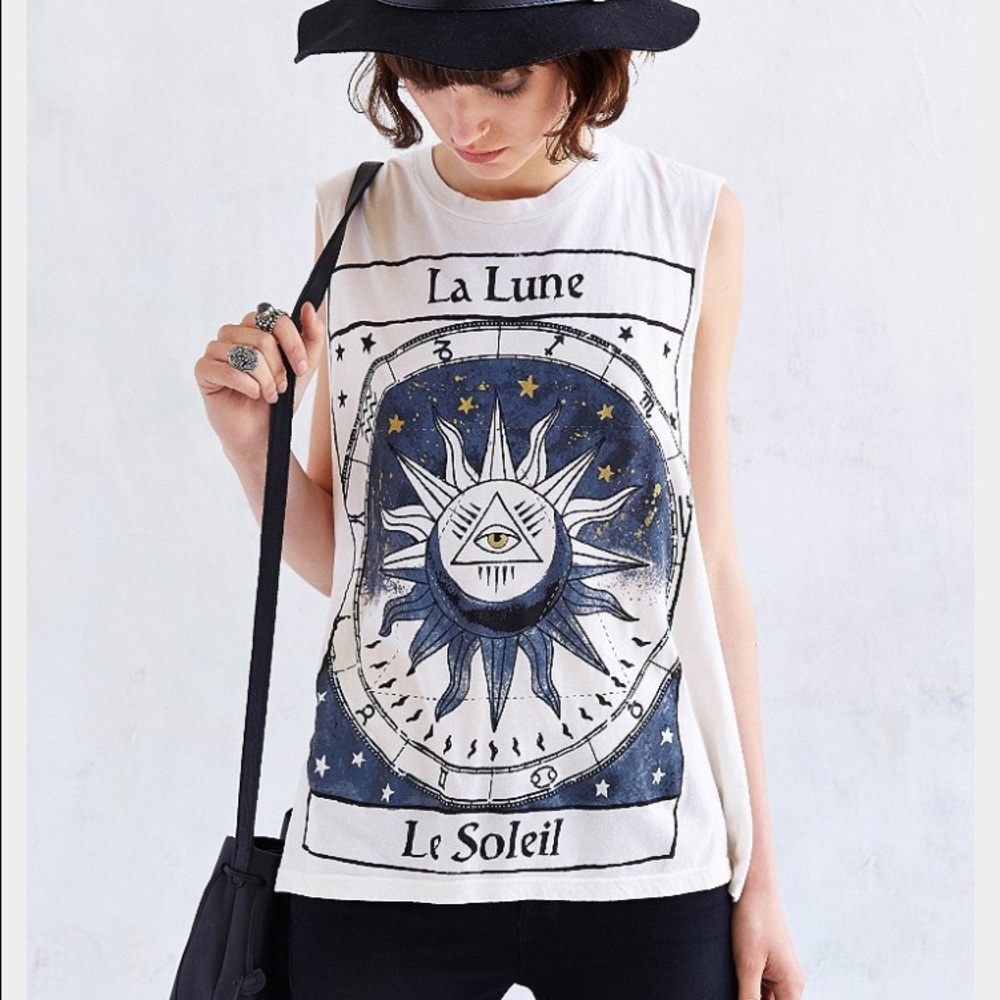UO Le Lune Le Soleil Muscle Tee