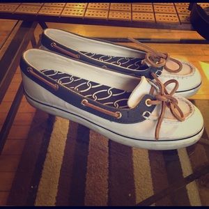 Sperry top-sider (for a cause!!)