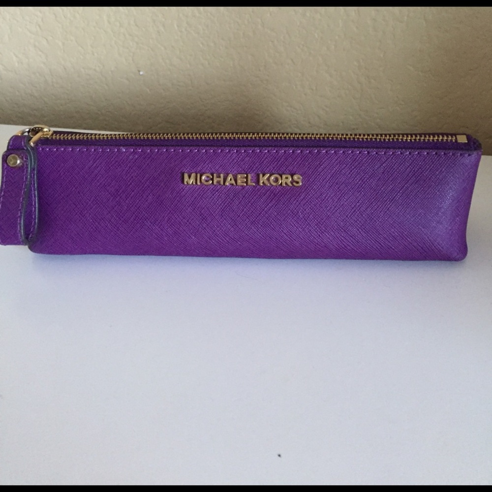 Michael Kors Pouch