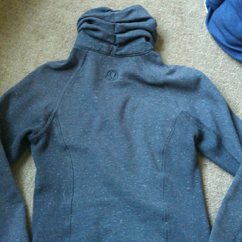 Lululemon cuddle up hoodie