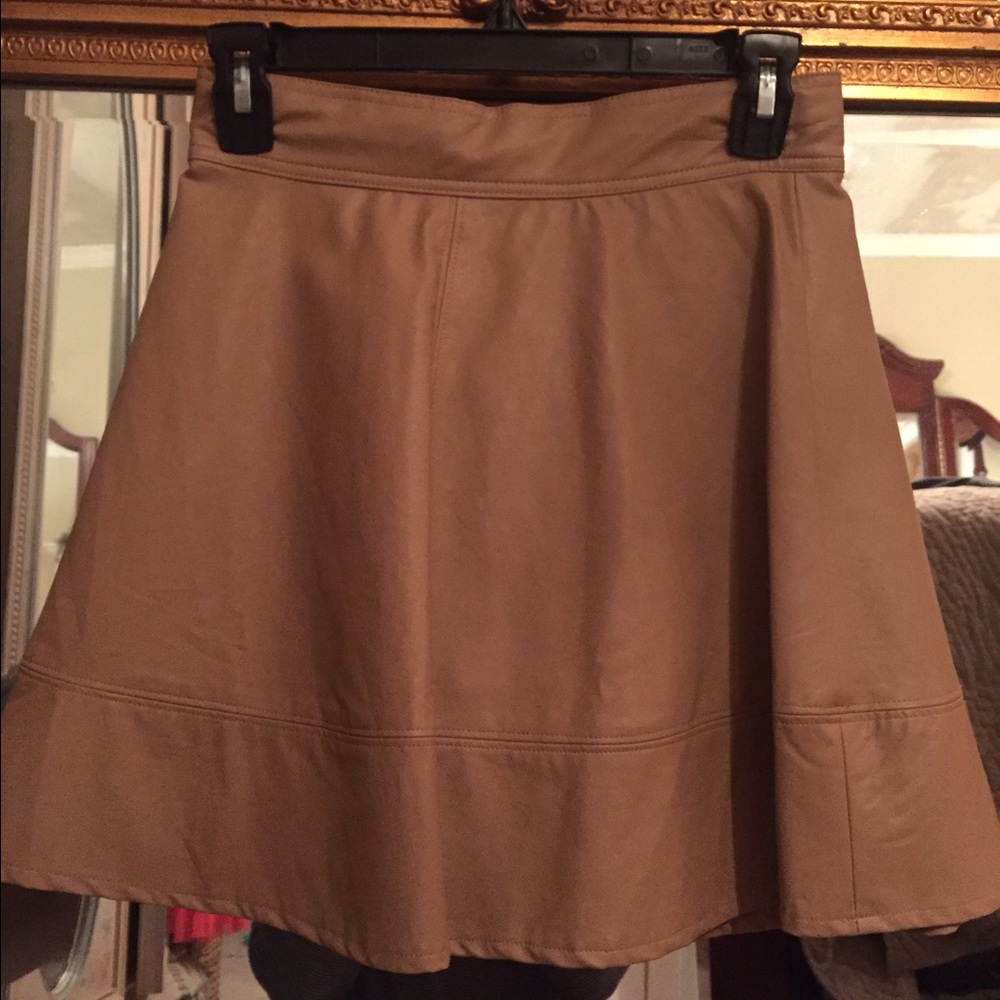 Faux leather mini skirt