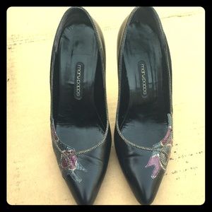 Black leather/suede pumps