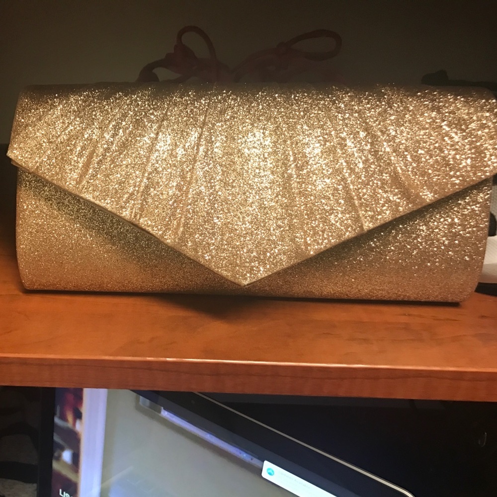 Windsor Gold Clutch!