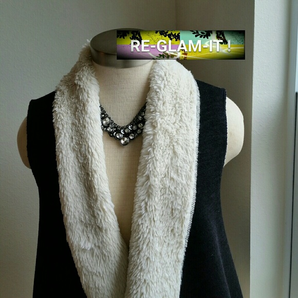 KAREN KANE .NEW LISTING.STUNNING FAUX FUR . - Picture 6 of 7