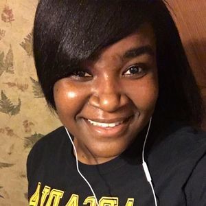 Meet your Posher, Daveesha