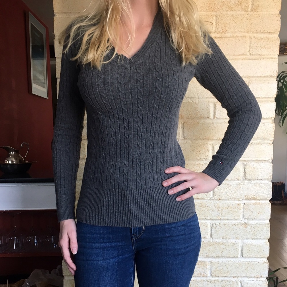 Gray Tommy Hilfiger V-cut Sweater, Small