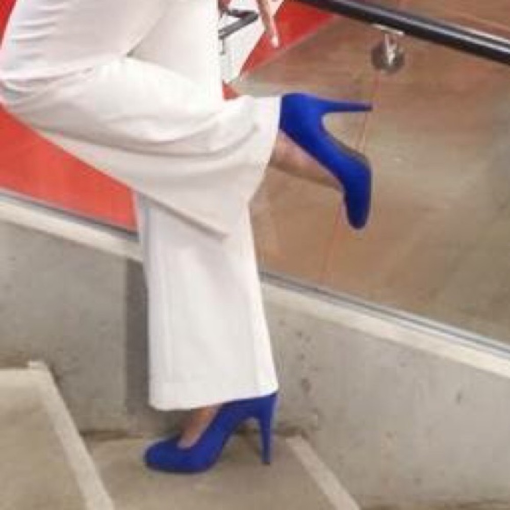 Worn once! Bright Royal Blue Heels Pumps