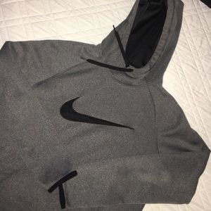 Nike Therma Hoodie