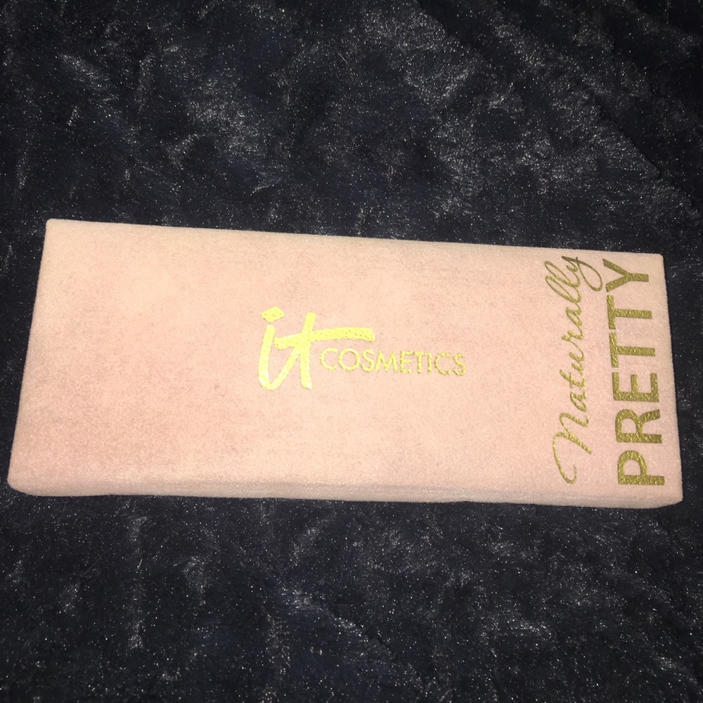 IT Cosmetics Naturally Pretty Palette