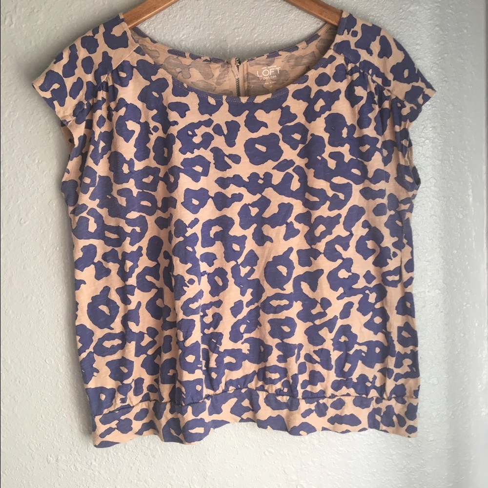"SOLD" Ann Taylor Loft Petite Large Top