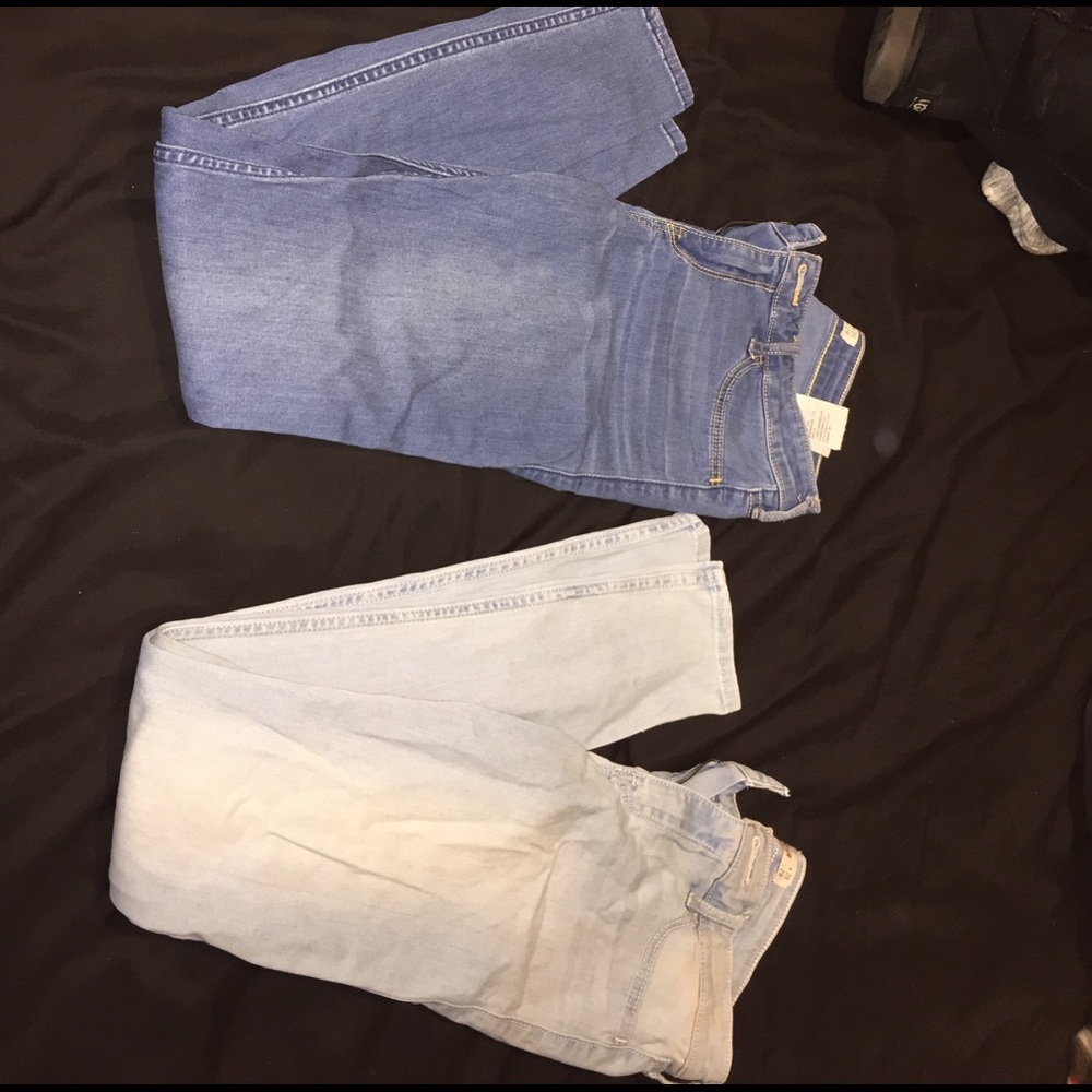Hollister jeans.