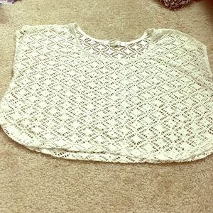 WHITE LACE OVERSHIRT