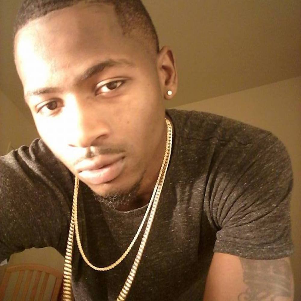 Meet your Posher, Carlos