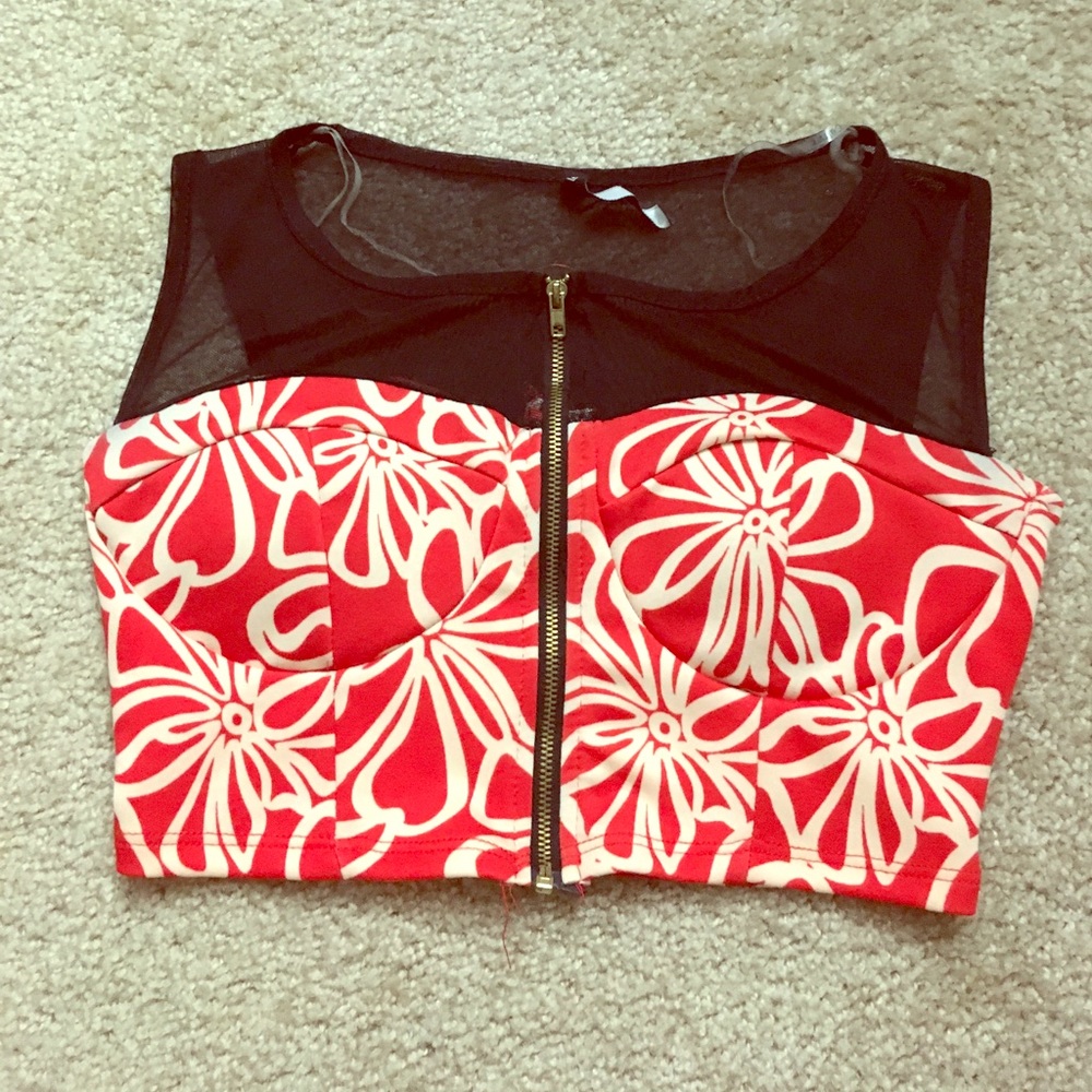 RED/WHITE//BLACK LACE ZIPPER CROP TOP