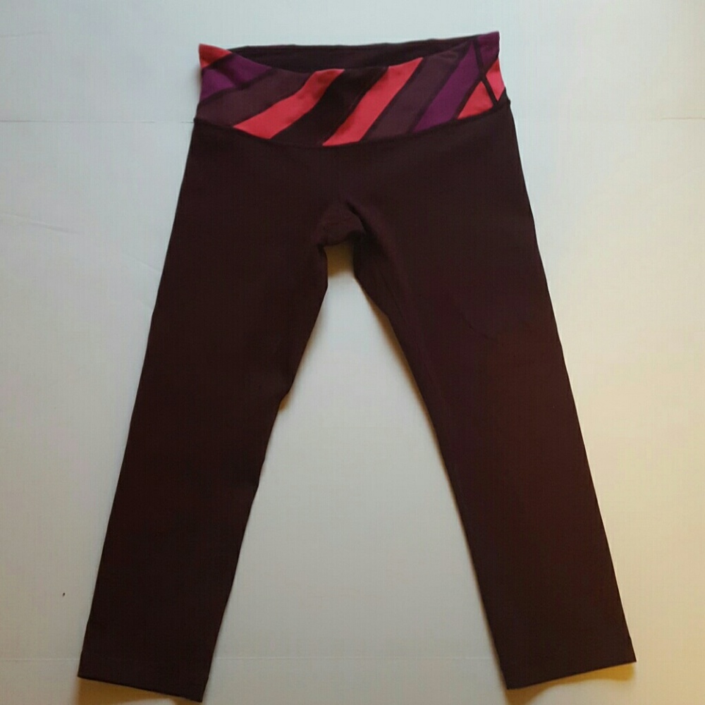 Lululemon Pink Burgundy Capri Leggings Tights 8