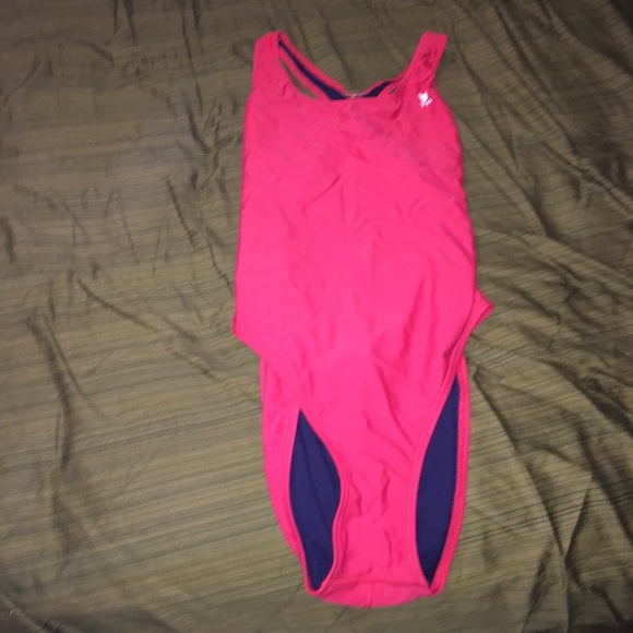 Lifeguard and regular wear swimsuits - Picture 3 of 4