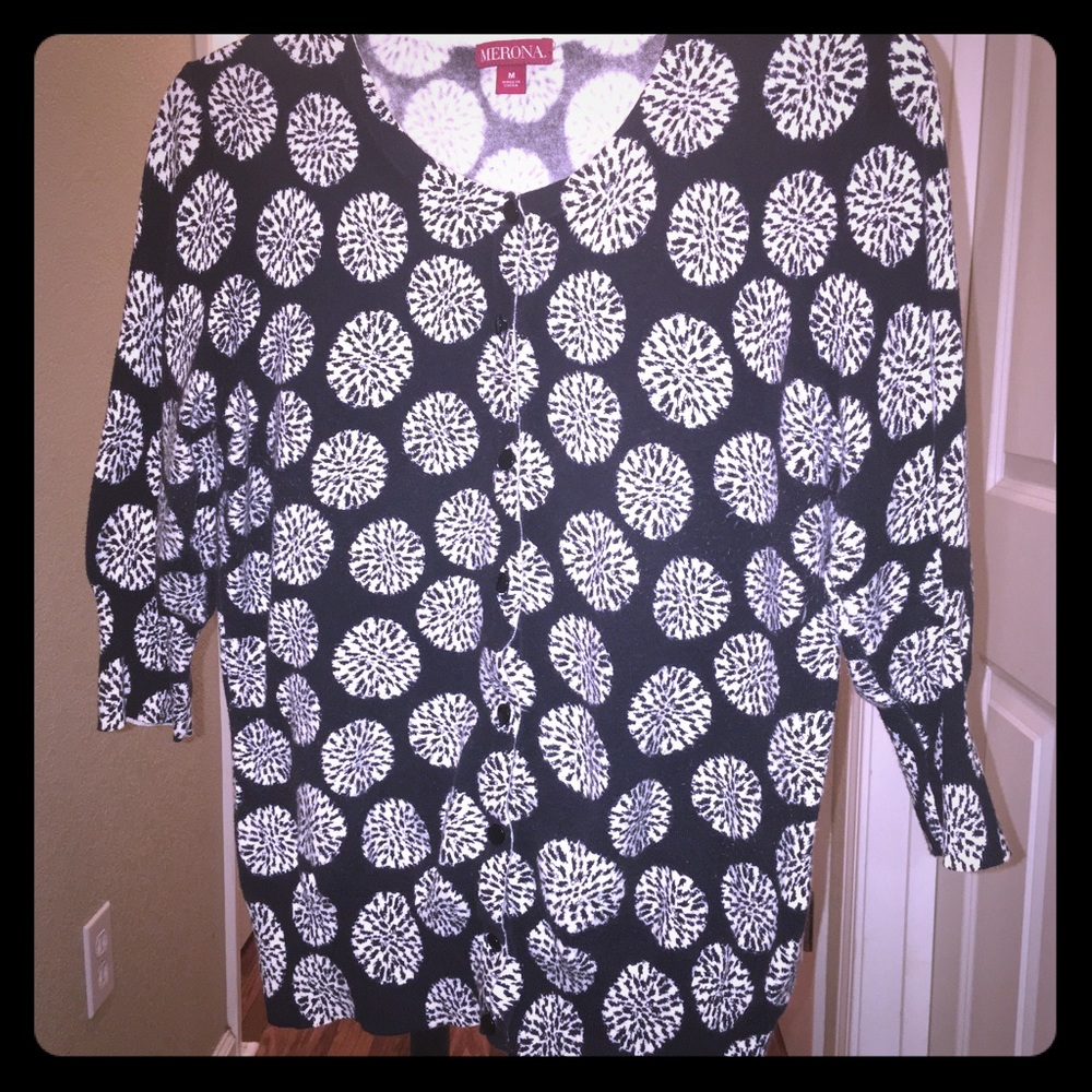 BLACK AND WHITE 3/4 LENGTH SLEEVE CARDIGAN