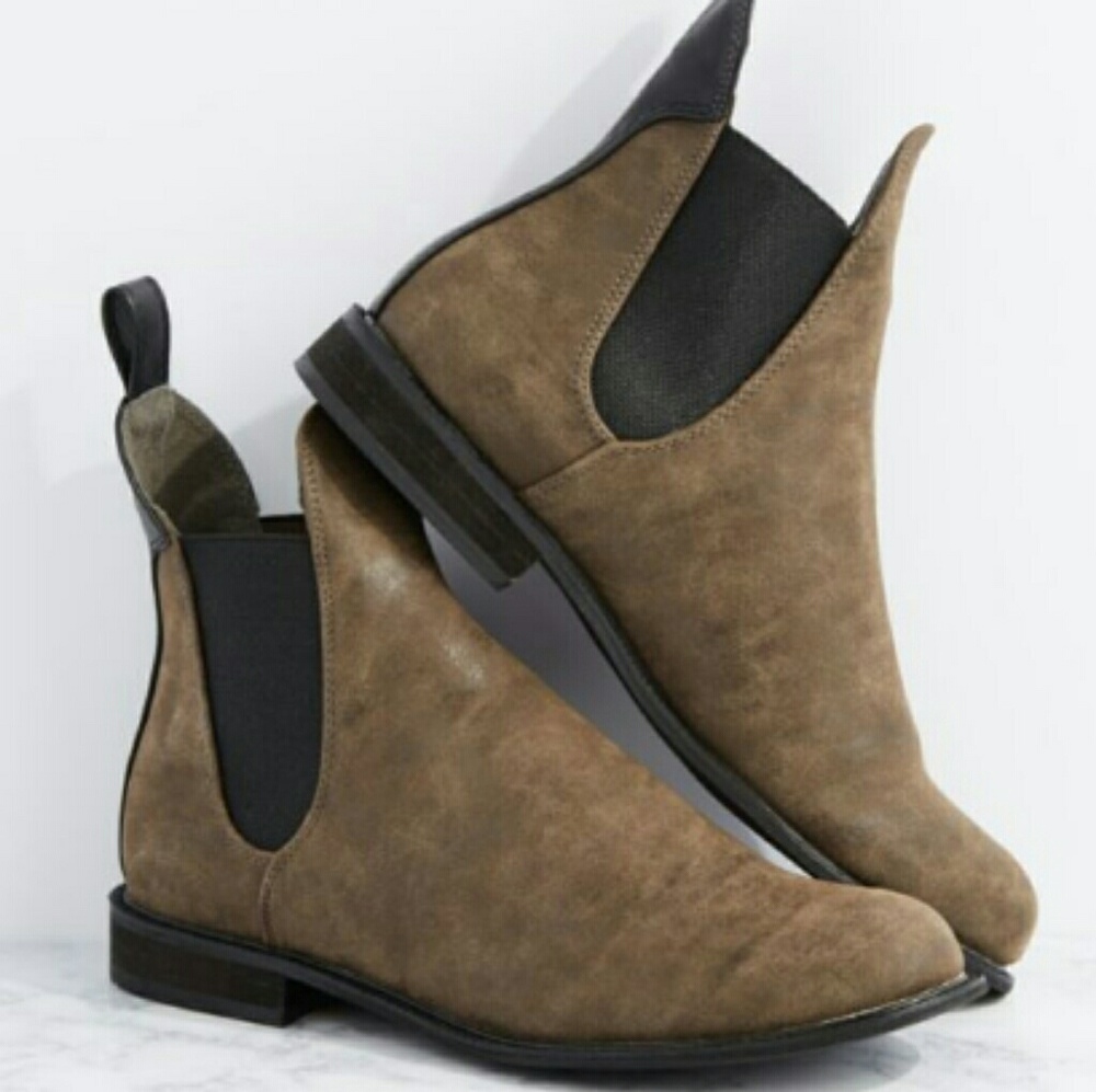 NWT Brown Ankle boots/Chelsea Boots