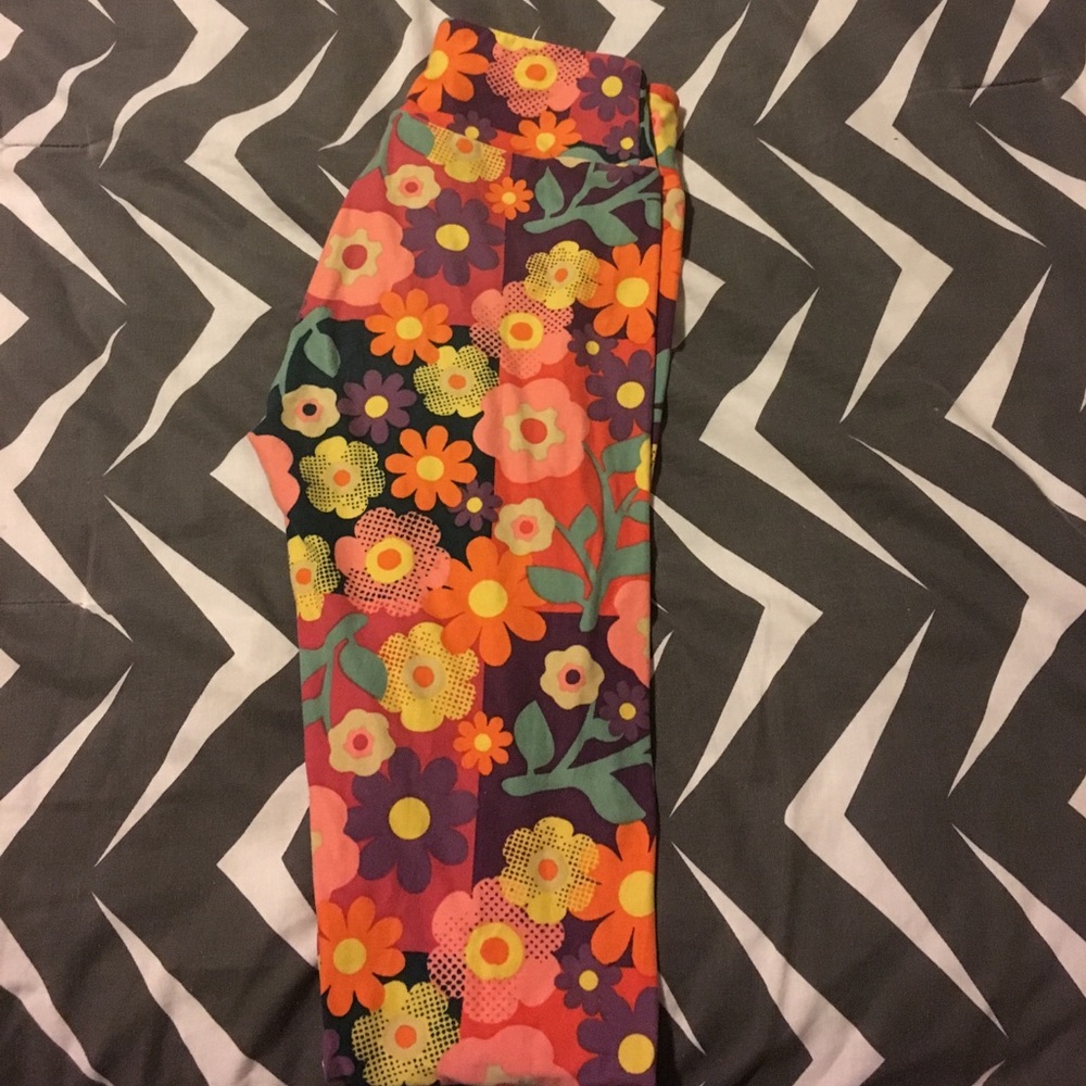 Lularoe OS Hippie Flowers