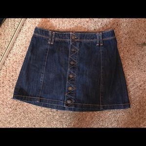 HOLLISTER JEAN SKIRT
