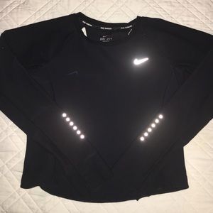 Nike cropped shirt