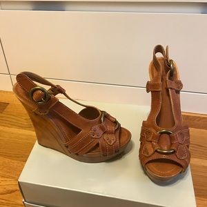 Frye leather & wood wedge sandals. Size 7