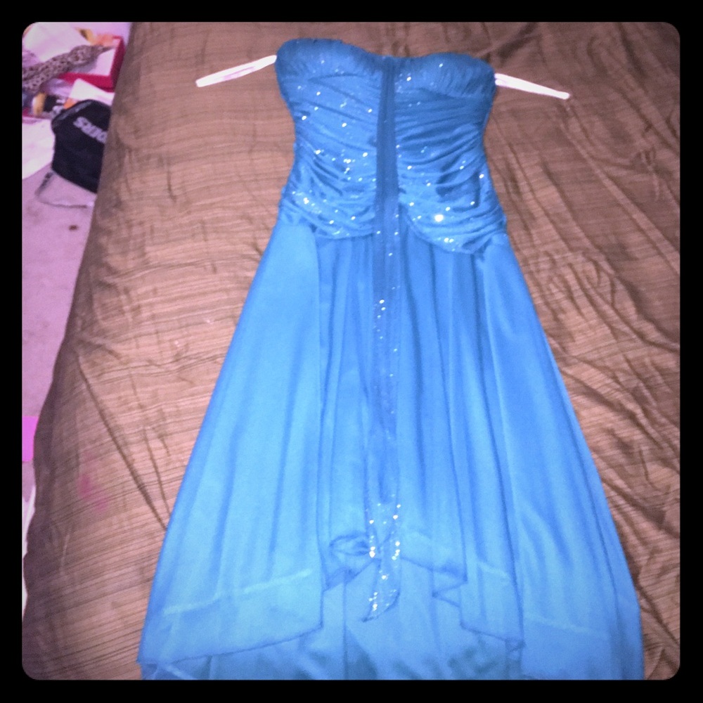 Blue sparkly party/prom dress