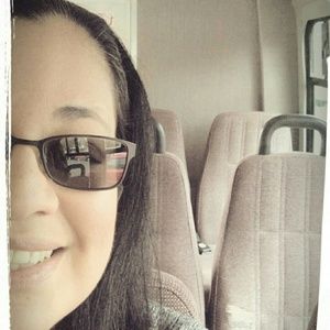 Meet your Posher, Elma